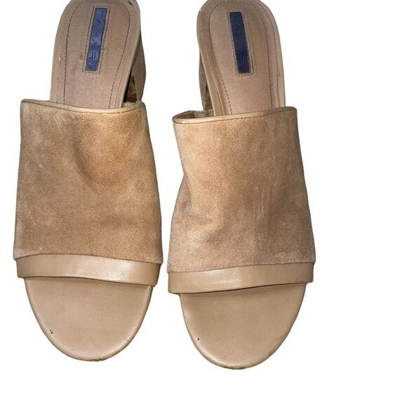 Tahari tan open toe slip on chunky heel mule leather SZ 8.5 - Picture 2 of 8
